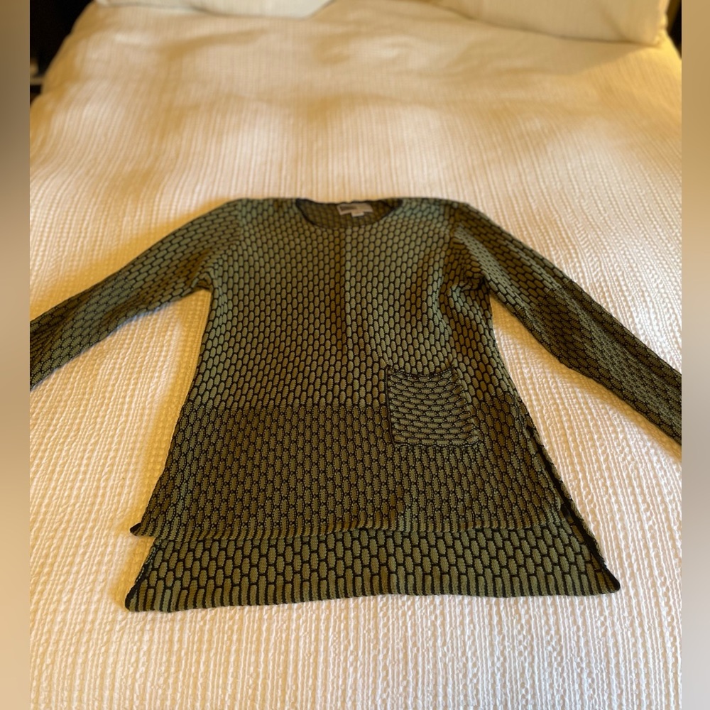 Habitat Tunic sweater size small